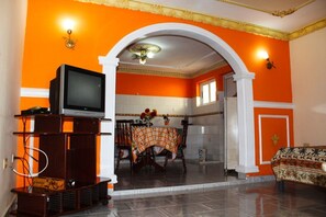 Téléviseur à DEL de 32 po avec télévision numérique