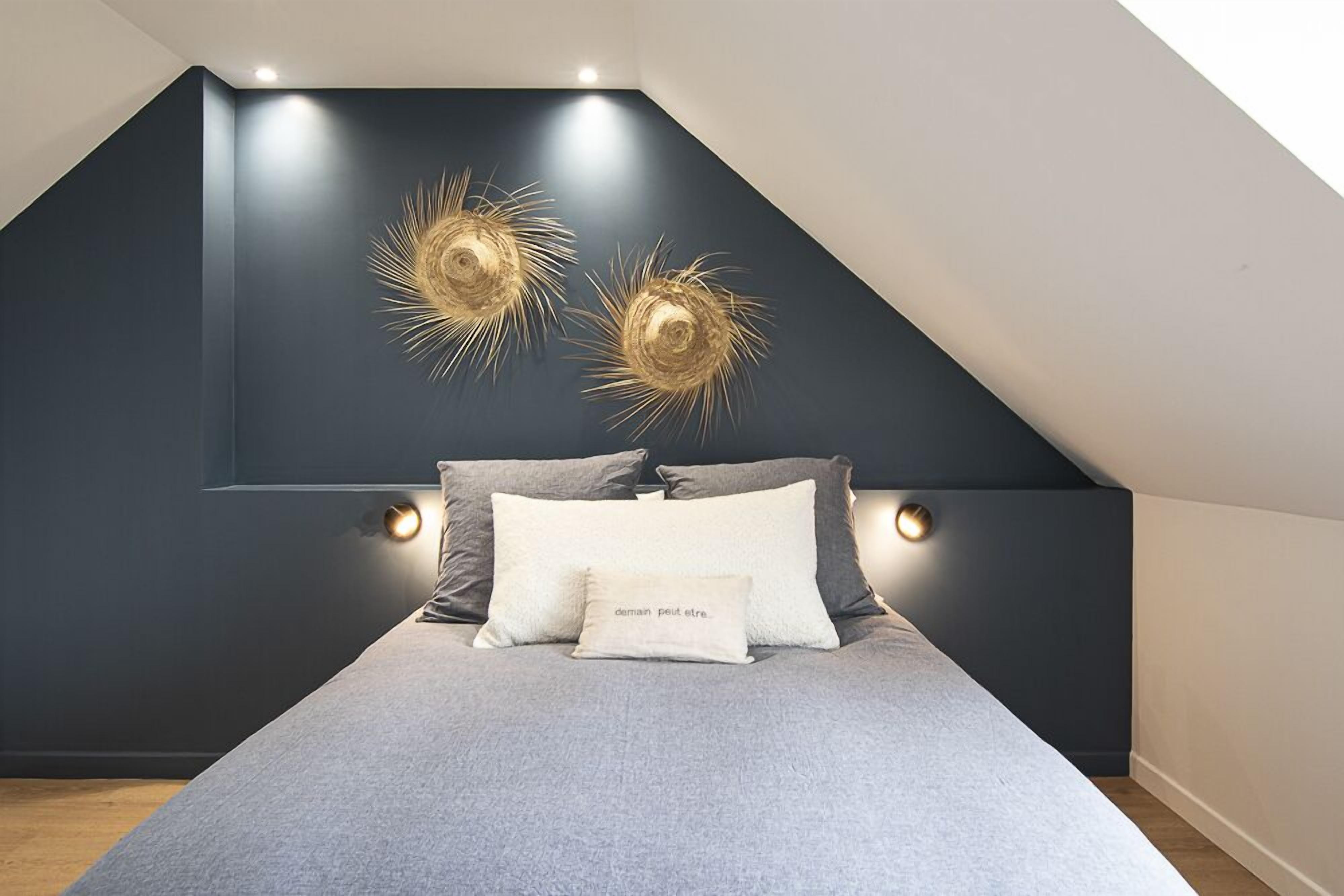 3 chambres, coffres-forts dans les chambres, Wi-Fi, draps fournis