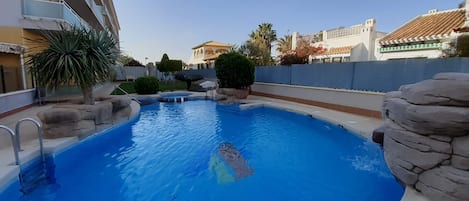Utomhuspool