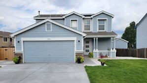 Exterior - Come and enjoy this beautiful 3 -bedroom 2.5 bathroom (Thornton)