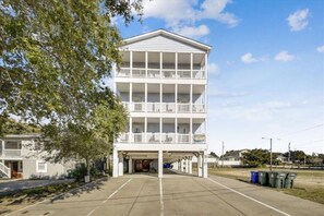Exterior - Ocean View Luxury Rental - Sleeps 16 (North Myrtle Beach)