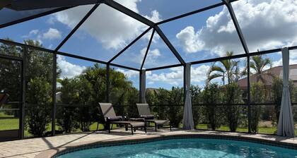 Family-friendly home. Heated pool w/lanai. Close to Pine Island, beaches & golf