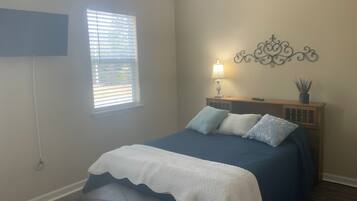 2 bedrooms, WiFi, bed sheets