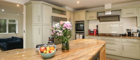 Fridge, dishwasher, electric kettle, toaster