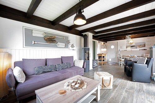 Holiday Home "Seestern Ostsee" with Private Terraces, Private Garden & Wi-Fi