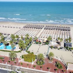 Vista spiaggia/mare