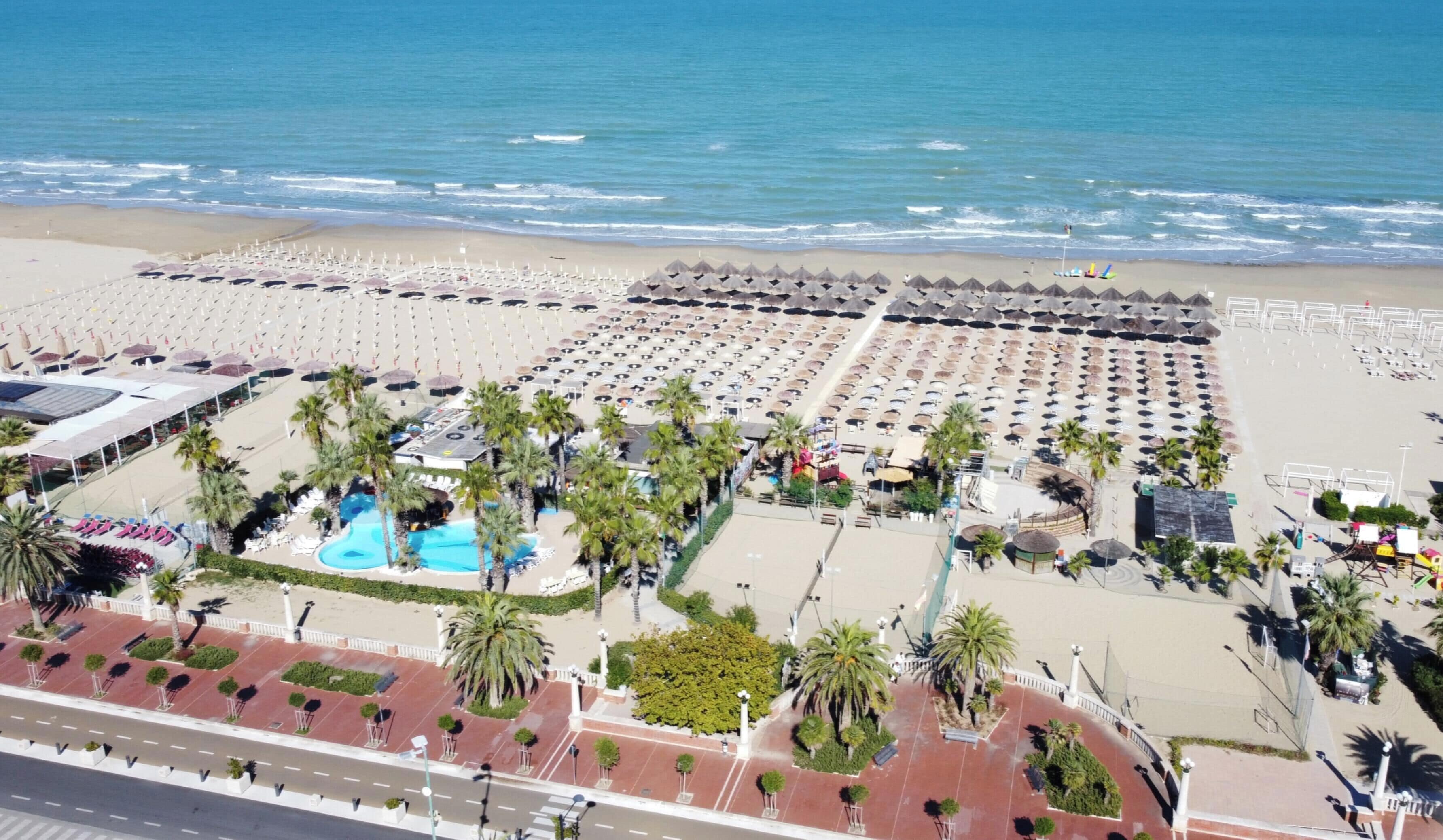 Sun-loungers, beach umbrellas