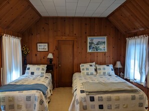 3 Schlafzimmer, Schreibtisch, Bügeleisen/Bügelbrett, WLAN