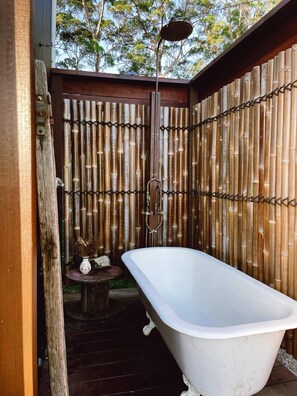 Property grounds - Coastie Valley Tinyhouse. A romantic, coastal, getaway... (Terrigal)