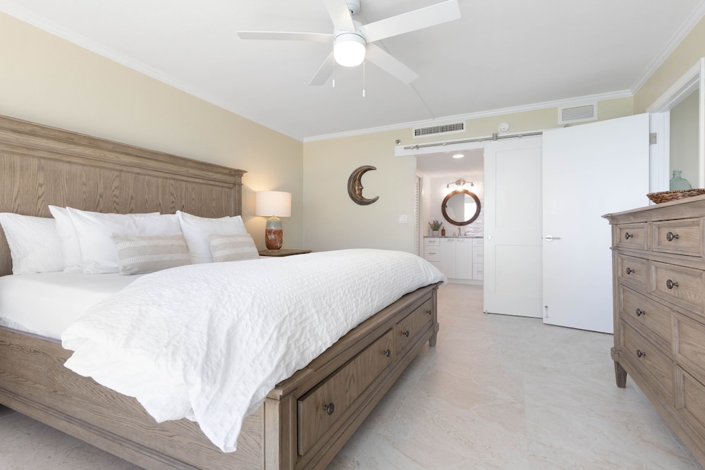 Luxury Oceanview Condo at Icon Vallarta, Puerto Vallarta, Mexico