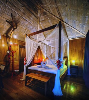 Miscellaneous - The River House (Puerto Quito)