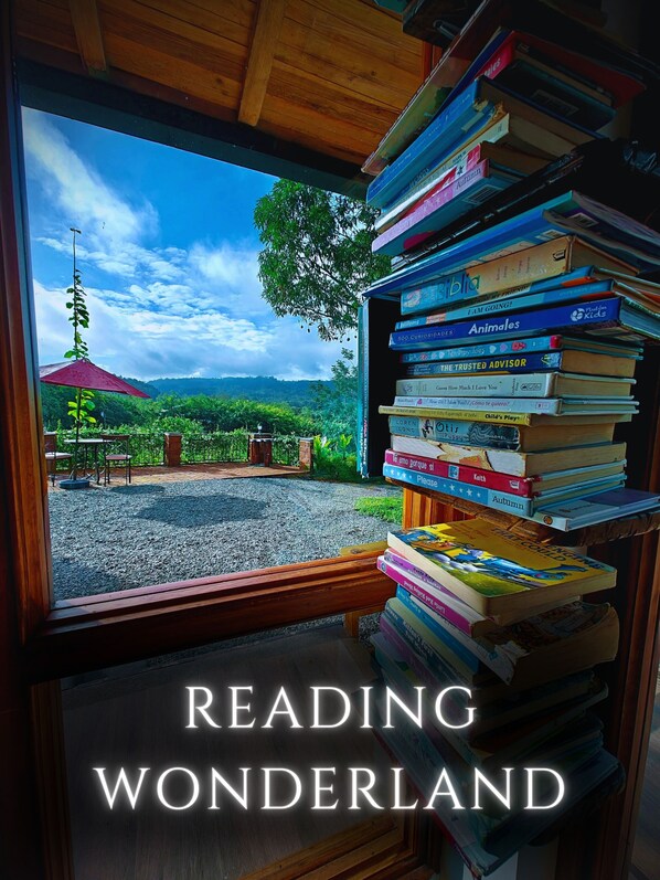 Interior - The River House (Puerto Quito)