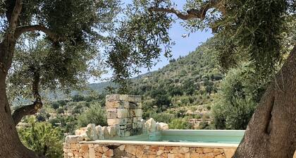 Historical holiday property Borgo Fianco a Fianco with sea views