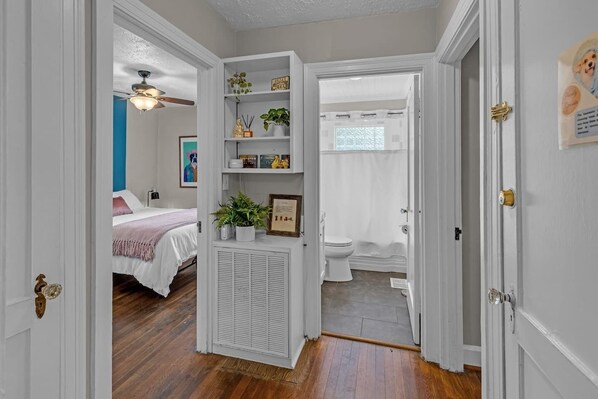 2 多间卧室、熨斗/熨衣板、旅行婴儿床、免费 WiFi