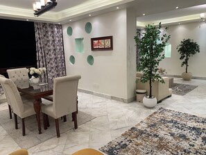 Grand Apartment | Dining room - Casa de Heliópolis (Cairo)