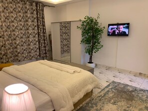 Grand Apartment - Casa Rosa - المهندسين (Giza)