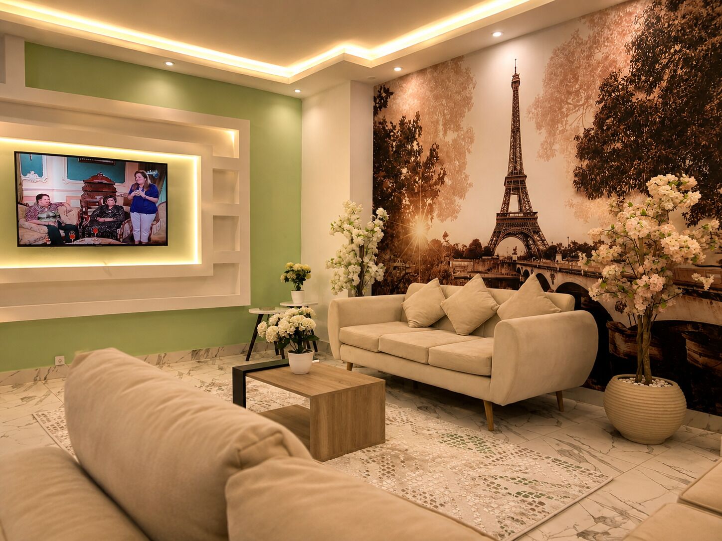 Grand Apartment | Living area | 55-inch Smart TV with satellite channels, TV