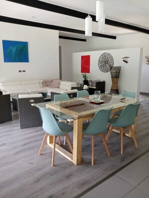 Dining room - Hermosa Gran Casa con Piscina en Olmue (Olmue)