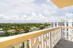 Property grounds - 1505 (NEW) · South Beach Miami Beach Apartment! Amazing View! (Miami)
