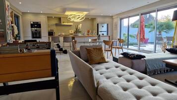 Smart-tv en tafelvoetbal