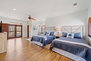 4 chambres, fer et planche à repasser, Wi-Fi, literie fournie