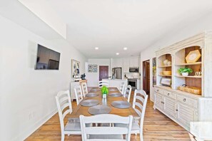 Dining - Vallentino Villa in Cuscowilla (Eatonton)