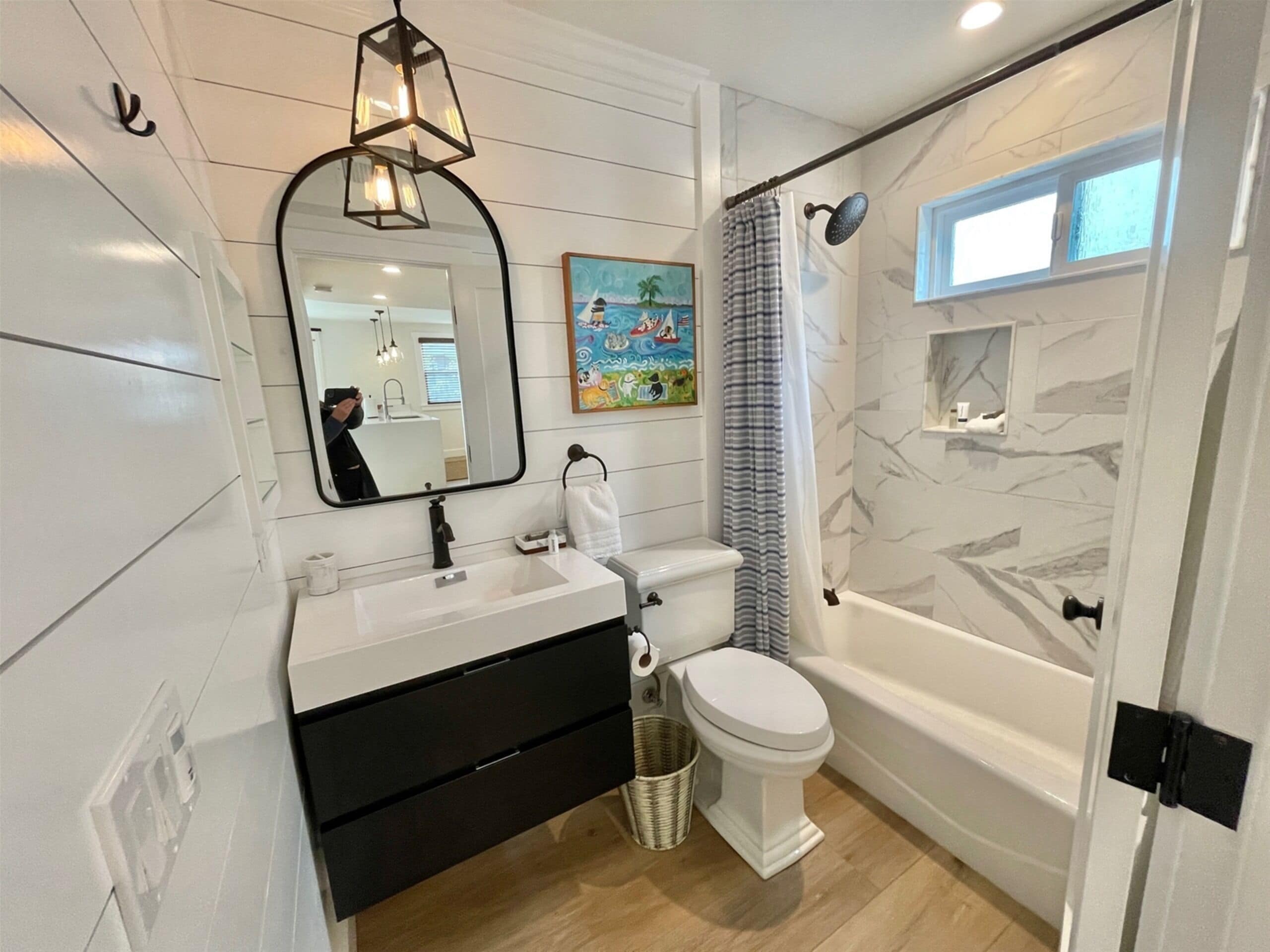NEW 2Bath 216B Upper Light Filled Casita w/AC