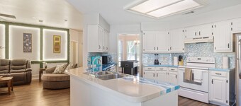 Mini Cancun - Ultimate Tropical Getaway