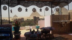 تناول الطعام