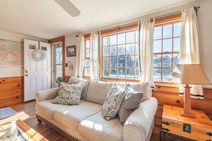 Smart TV, fireplace - Cape Cottage Close to Beach! - Dog Friendly (Yarmouth)