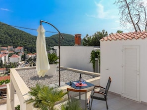 Estúdio (Studio Apartment with Terrace and Par) | Terraço/pátio