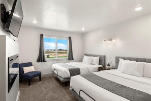 3 bedrooms, iron/ironing board, travel cot, free WiFi