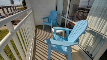 2 Double Bed Oceanfront | Rollaway beds, free WiFi, bed sheets