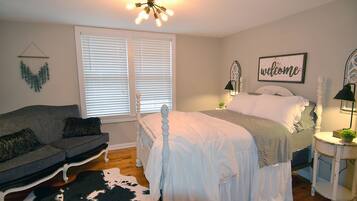 3 bedrooms, free WiFi, bed sheets