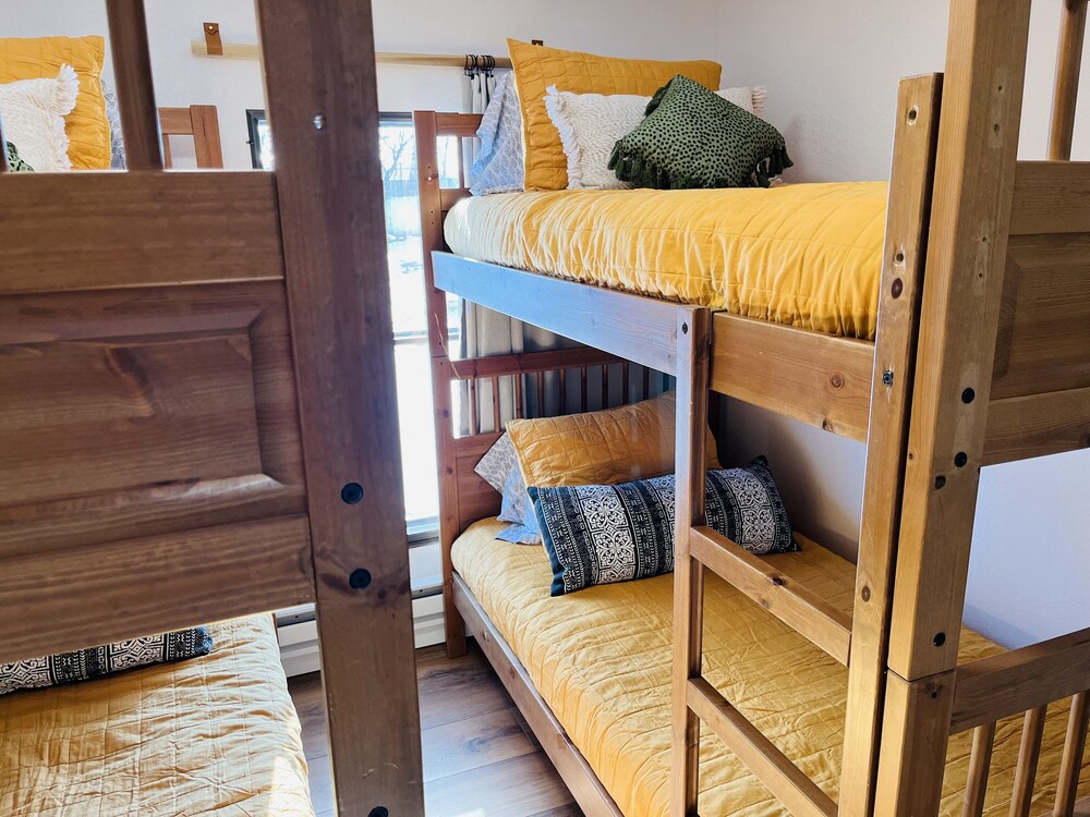 Relaxing farm suite getaway near Loveland! Larimer County Vrbo