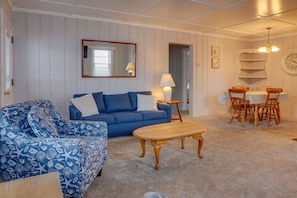 Una televisión de pantalla plana