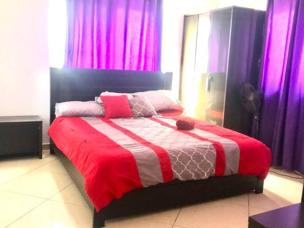 3 habitaciones, tabla de planchar con plancha y wifi gratis 