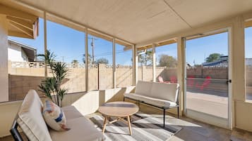 TV connectée, Netflix, Hulu, table de tennis de table