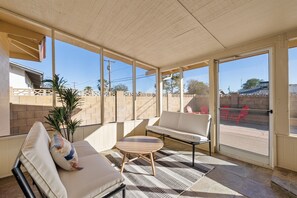 Smart TV, Netflix, Hulu y tenis de mesa