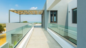 Terrace/patio - Captivating Panoramic Sea View, Unique Architecture, 10 Minutes from Beach




 (Σκουλούφια)