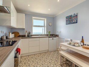 Dishwasher, highchair - 3 bedroom accommodation in Porthleven (Porthleven)