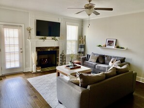 Smart TV, fireplace, DVD player
