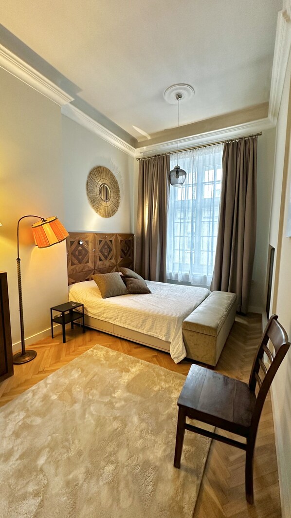 2 habitaciones, wifi gratis y ropa de cama