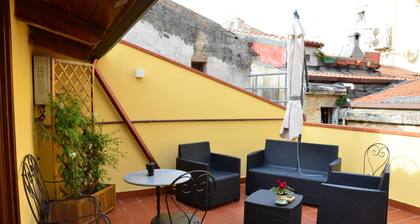 L'arcobaleno nel centro storico di Sassari