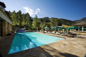 Piscine extérieure, piscine chauffée