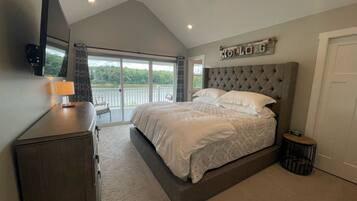 Nhà (The Harbor House) | Ngoại thất