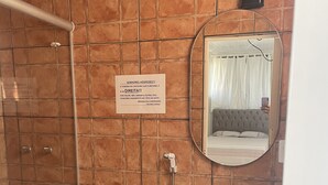 Economy Room | Bilik Mandi