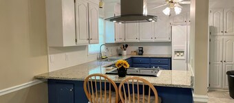 Cheerful & Spacious 3 Bedroom Home