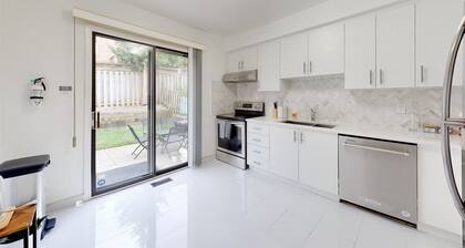 3-Bed 3-Bath Cozy Vacation House in Ajax, Greater Toronto Area (GTA), ON,Canada