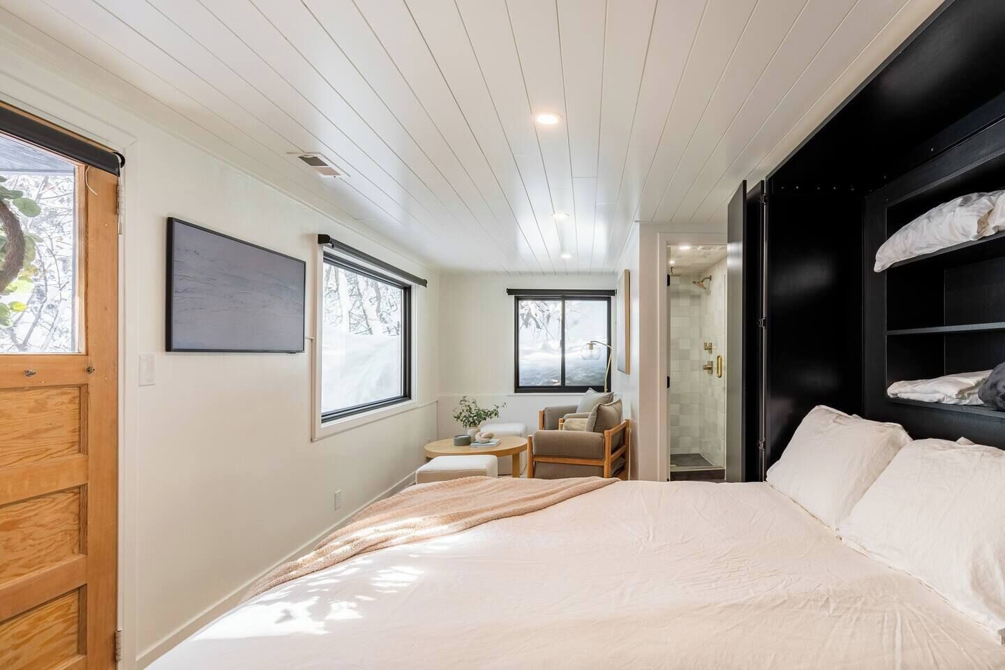 2 Schlafzimmer, Reisekinderbett, kostenloses WLAN, Bettwäsche